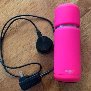 Vejo Blender with charger